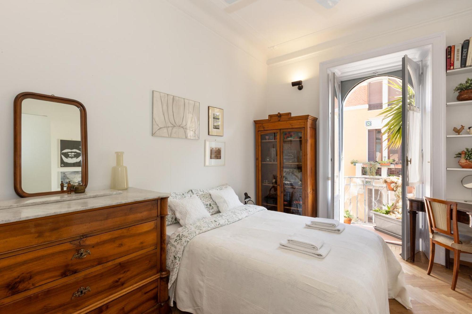Appartement House Of An Artist In The Key Area Of *