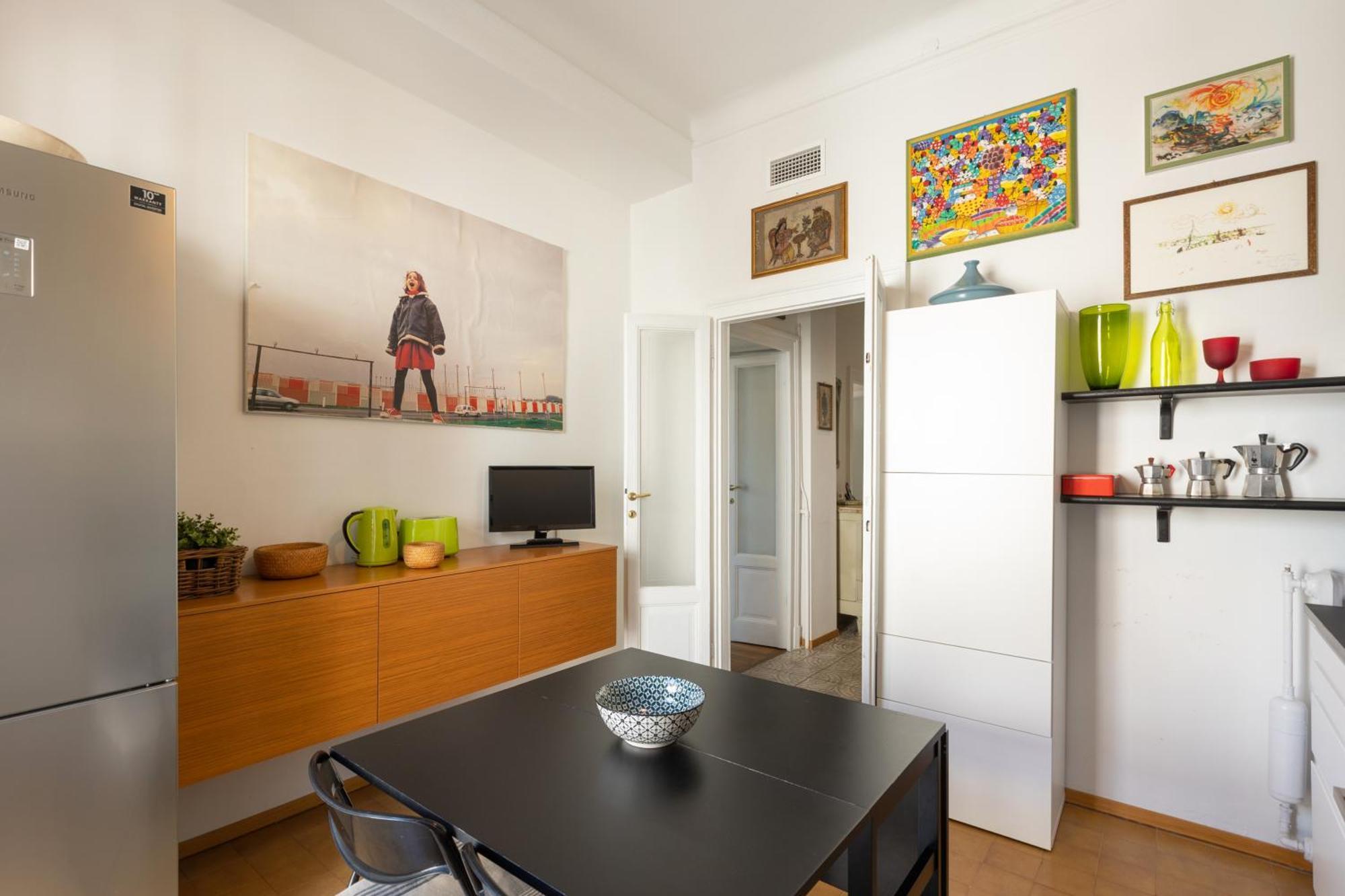 House Of An Artist In The Key Area Of Appartement Milan