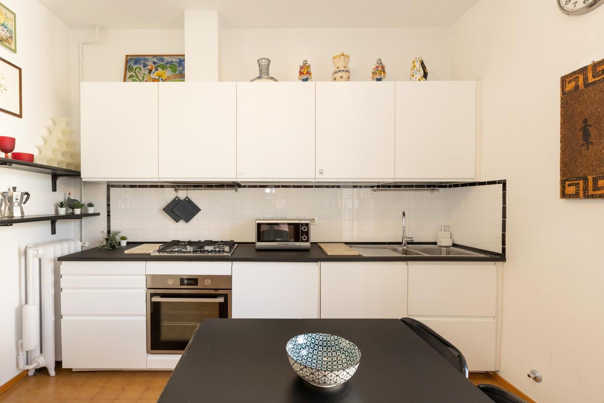 Appartement House Of An Artist In The Key Area Of Milan