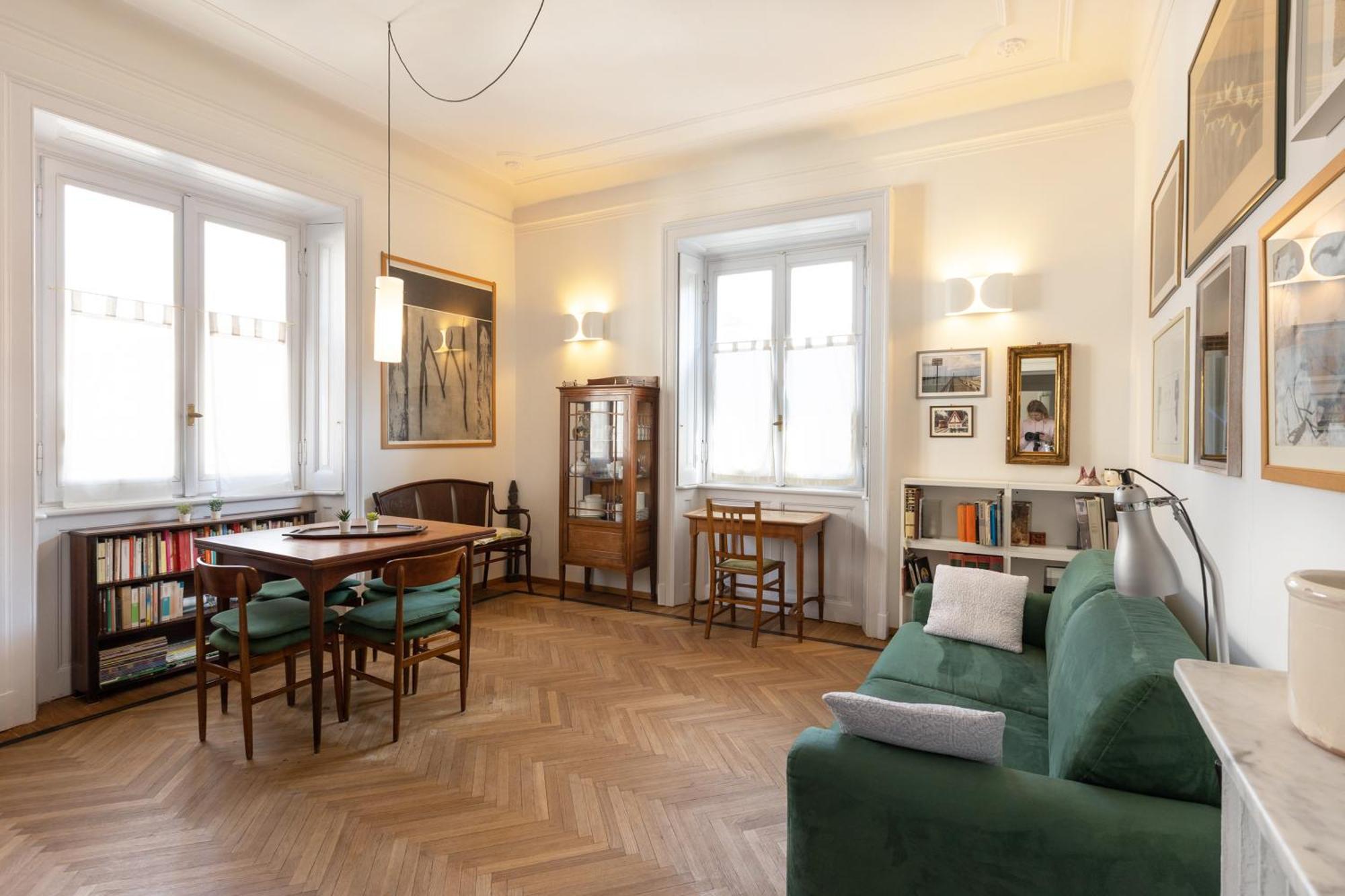 House Of An Artist In The Key Area Of Appartement Milan