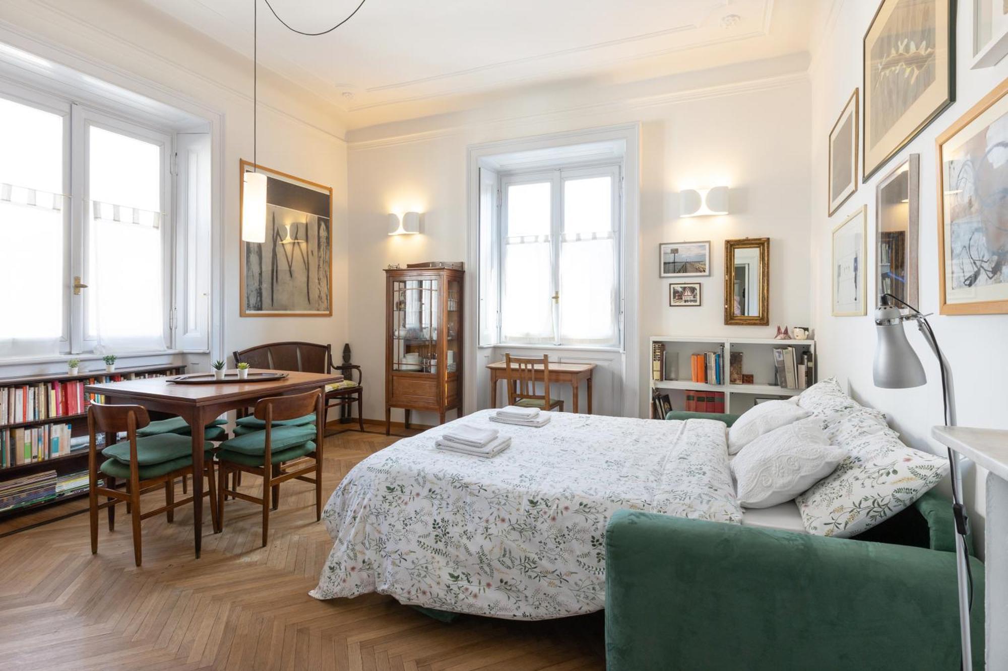 Appartement House Of An Artist In The Key Area Of