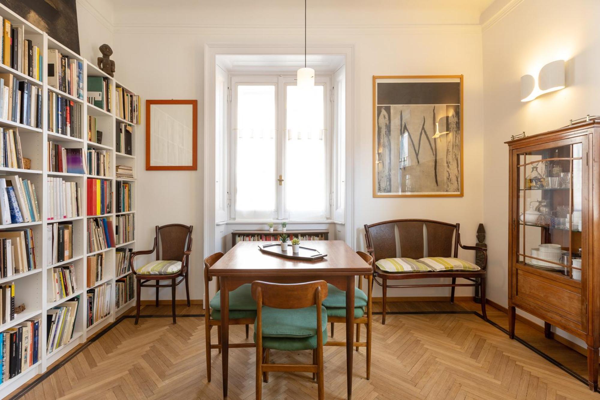 Appartement House Of An Artist In The Key Area Of Milan